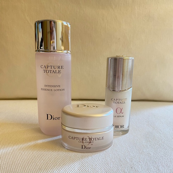 NWOB Dior Capture Totale Cell Eng 0.53oz Intensive Essence 1.7oz